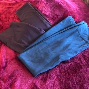 Women’s stretchy leggings two pair!!